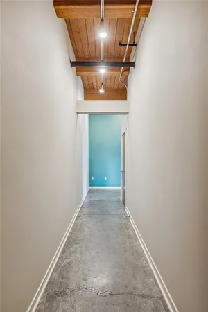$355,000 | 712 Broadway Boulevard, Unit 406, Kansas City, MO 64105
