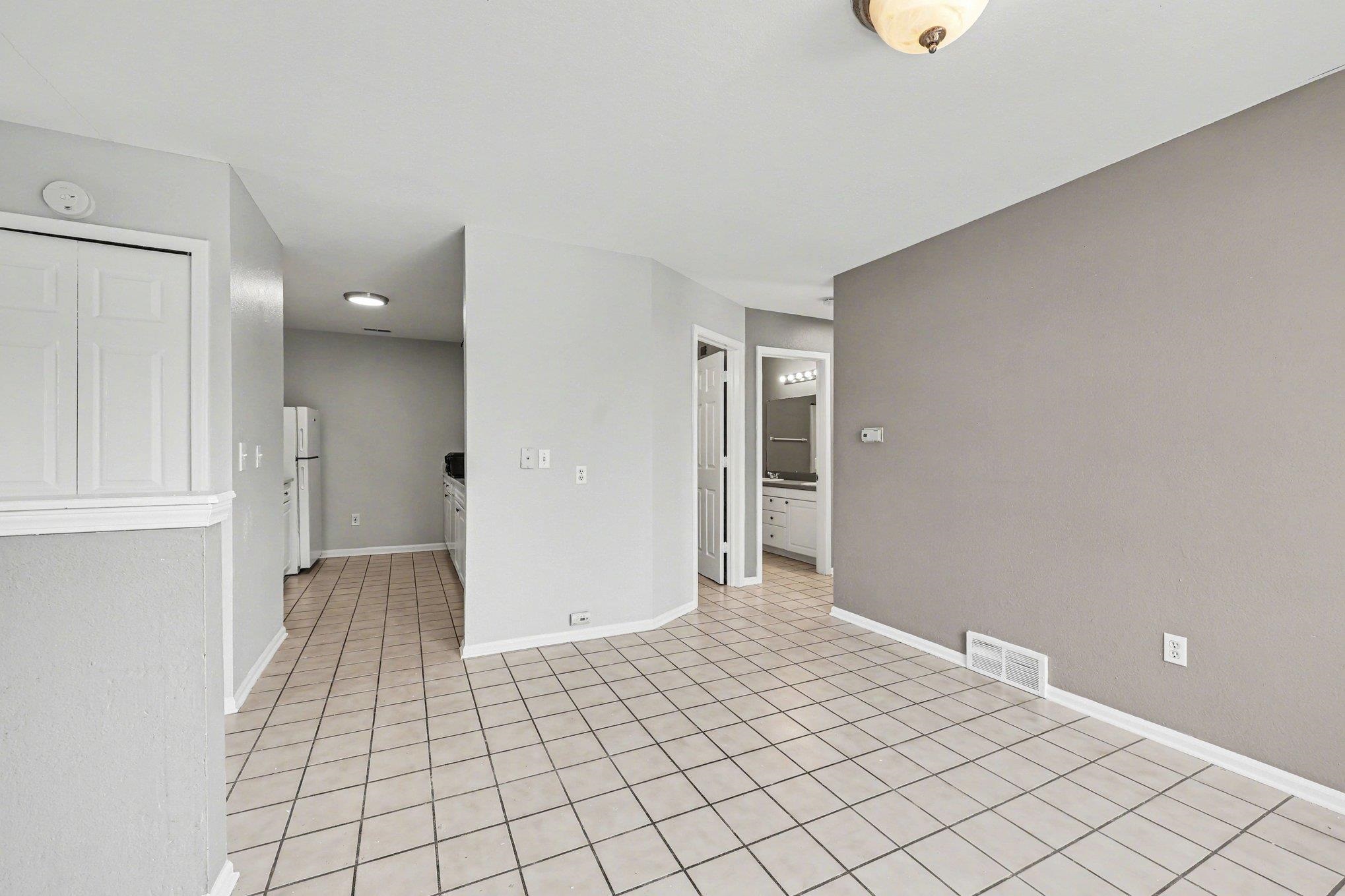 4147 West Court Street, Unit 4 Flint, MI 48532 - Photo 6 of 15