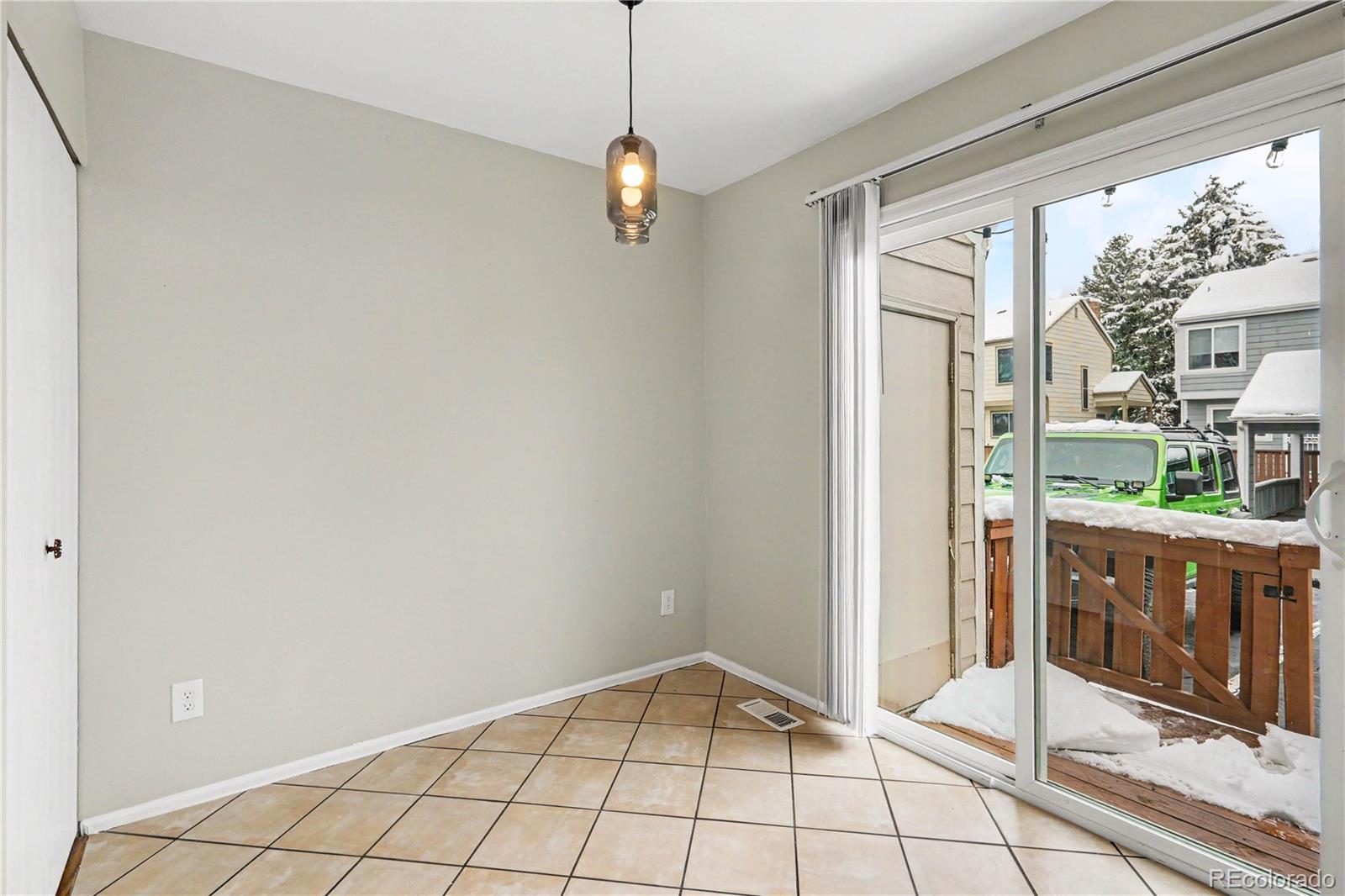 828 Summer Drive Highlands Ranch, CO 80126 - Photo 7 of 23