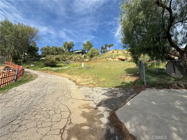 $199,900 | 7365 Webb Road, Chatsworth, CA 91311