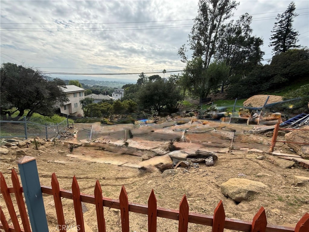 7365 Webb Road Chatsworth, CA 91311 - Photo 10 of 12 a view of yard and patio