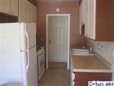 3010 Montrose, Unit 33 La Crescenta, CA 91214 - Photo 2 of 11 a bathroom with a bathtub and a sink
