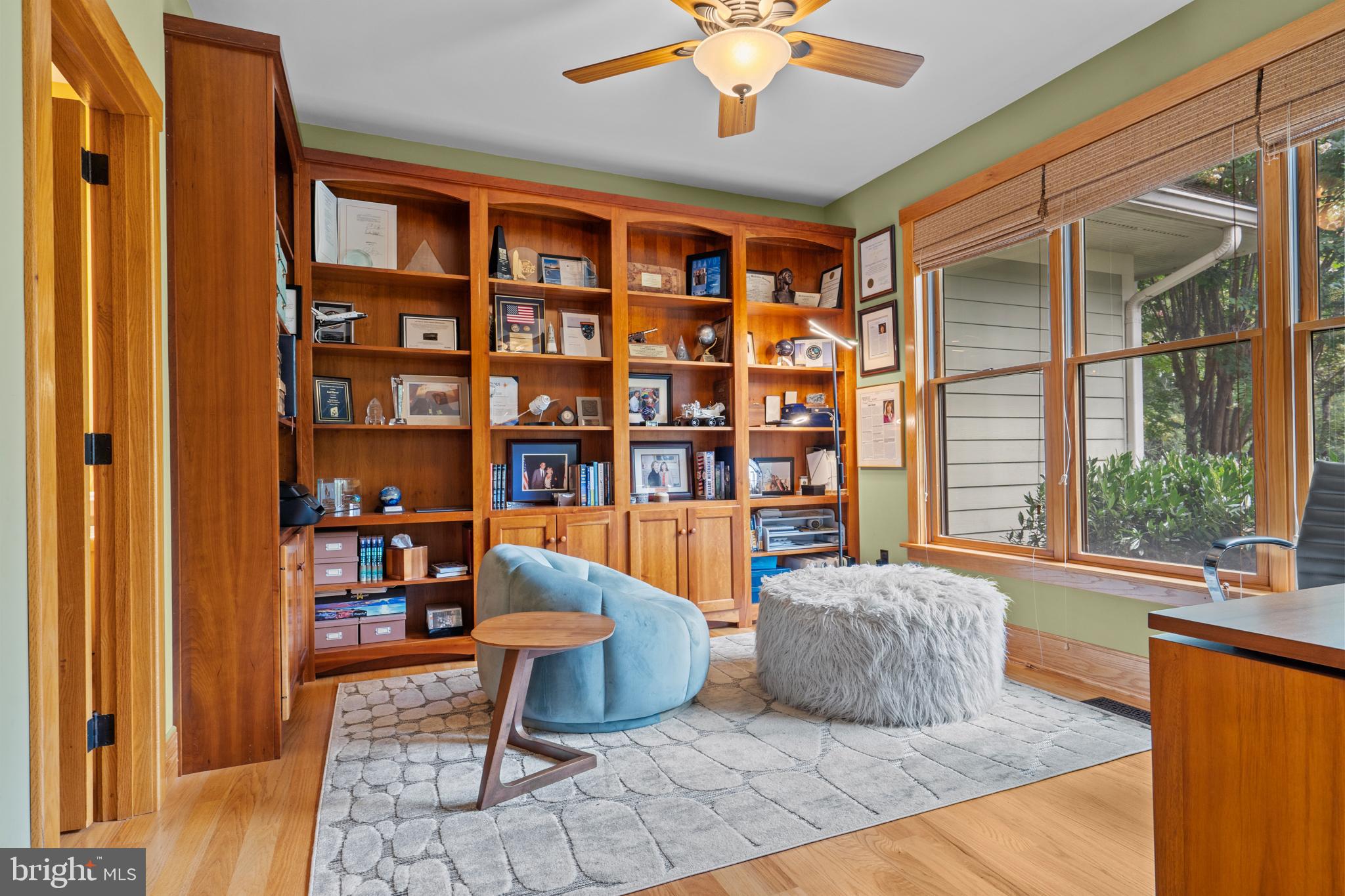 210 Grandview Road Washington, VA 22747 - Photo 25 of 62 a living room with furniture and a window