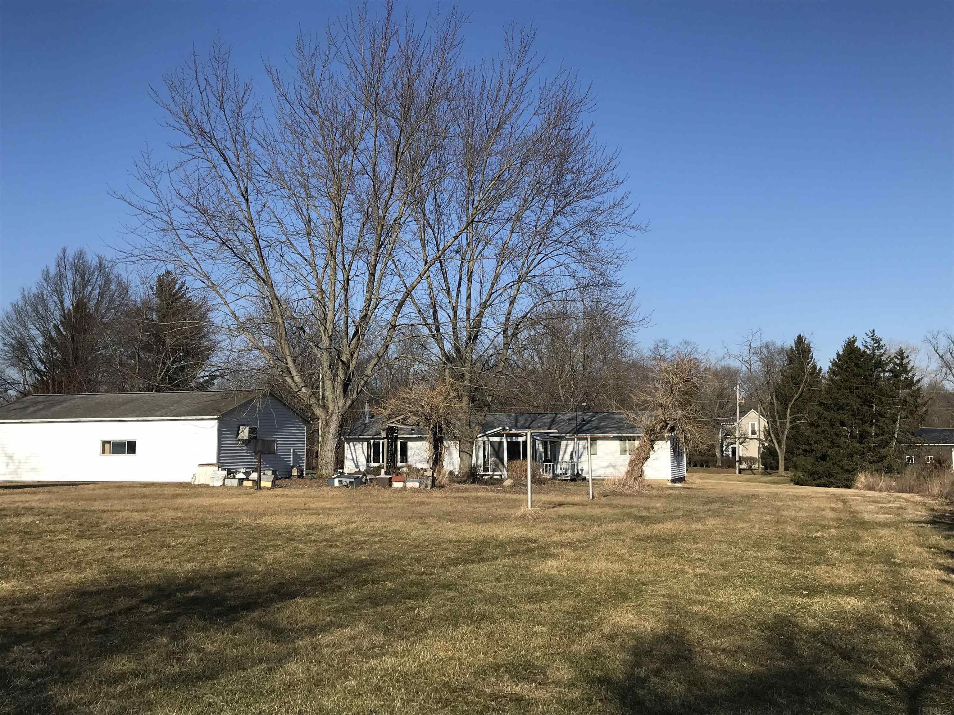 8590 Northwest Winchester Road Decatur, IN 46733 - Photo 7 of 32