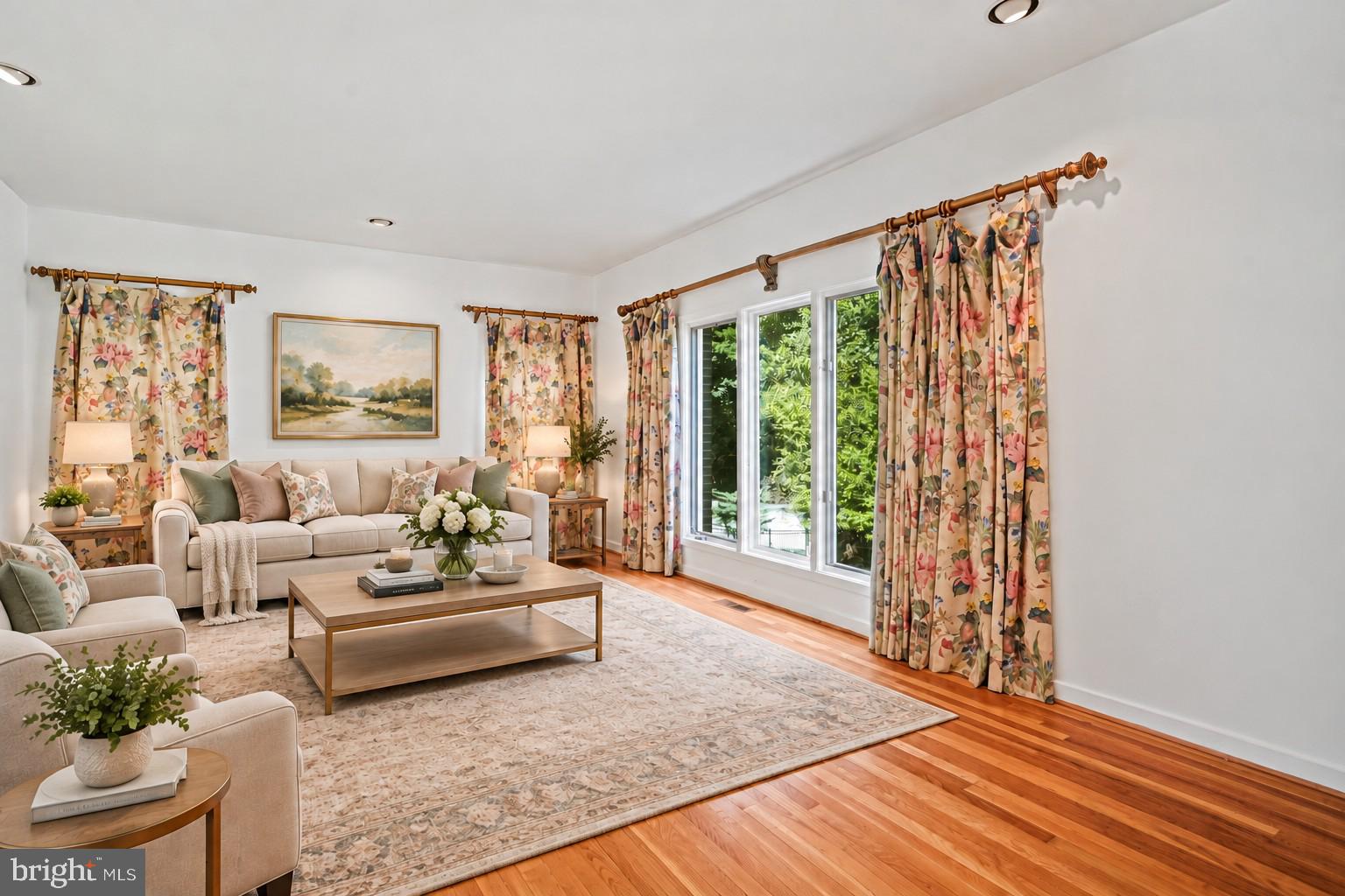 10320 Glen Road Potomac, MD 20854 - Photo 5 of 36 Gallery Image 5