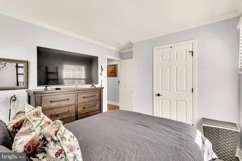 $420,000 | 1024 Brixton Court, Sterling, VA 20164