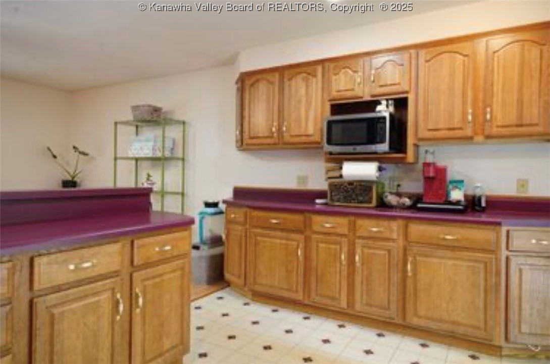 690 Rambling Hills Road Elkview, WV 25071 - Photo 12 of 26 Gallery Image 12