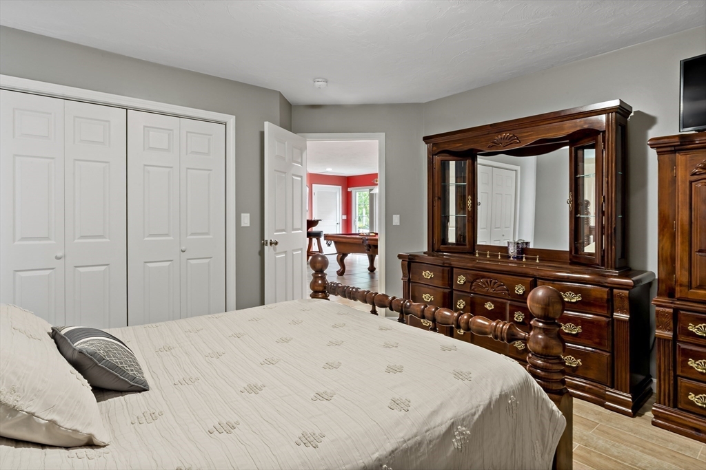 1084 Laurel Street Fall River, MA 02721 - Photo 22 of 42