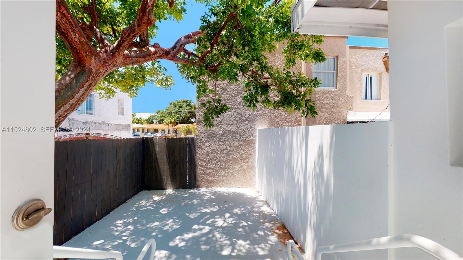 2915 Southwest 24th Terrace Miami, FL 33145 - Photo 19 of 52