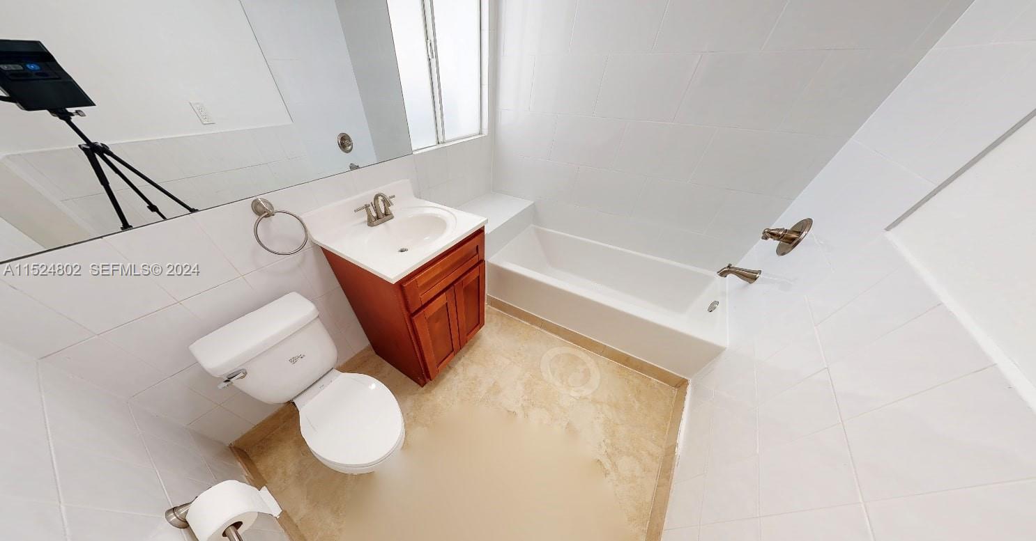 2915 Southwest 24th Terrace Miami, FL 33145 - Photo 25 of 52