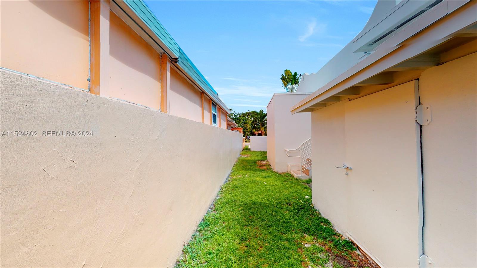 2915 Southwest 24th Terrace Miami, FL 33145 - Photo 27 of 52