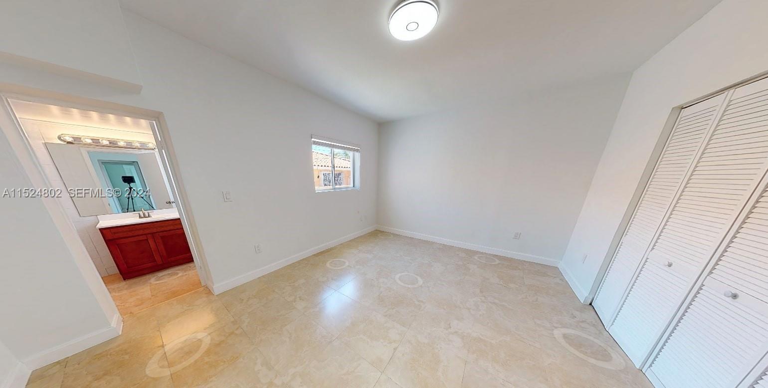 2915 Southwest 24th Terrace Miami, FL 33145 - Photo 9 of 52