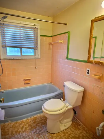 $315,000 | 2313 St Joseph Street, West Bloomfield, MI 48324