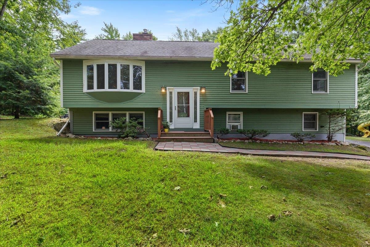 42 Gaita Drive Derry, NH 03038 - Photo 2 of 35