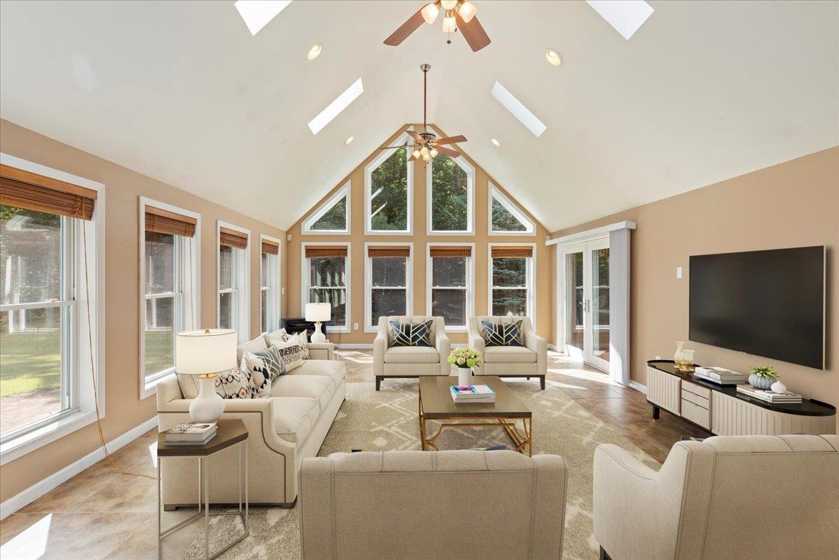 42 Gaita Drive Derry, NH 03038 - Photo 24 of 35