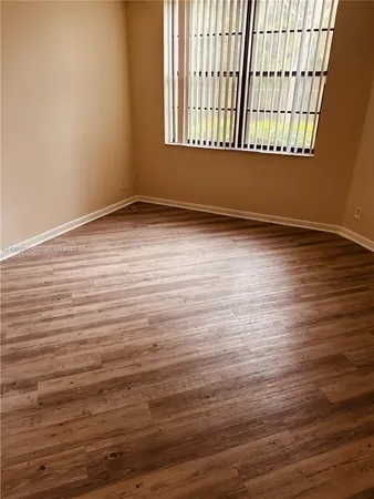 $2,200 | 211 Lake Pointe Drive, Unit 110, Oakland Park, FL 33309