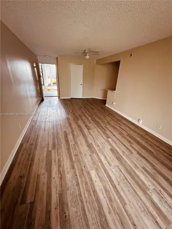 $2,200 | 211 Lake Pointe Drive, Unit 110, Oakland Park, FL 33309