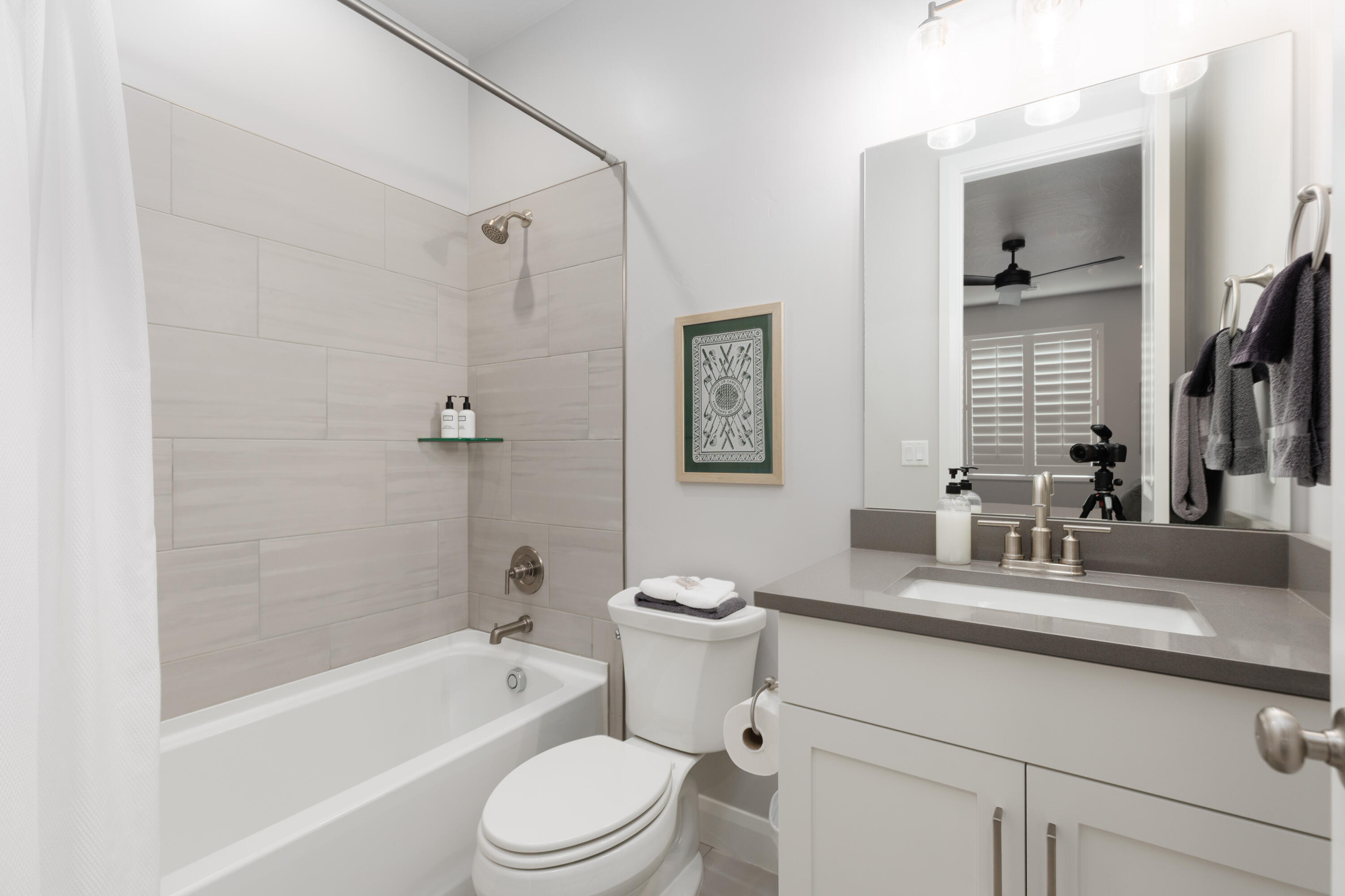 1406 N Rustico Dr-Postcard (7 of 30)