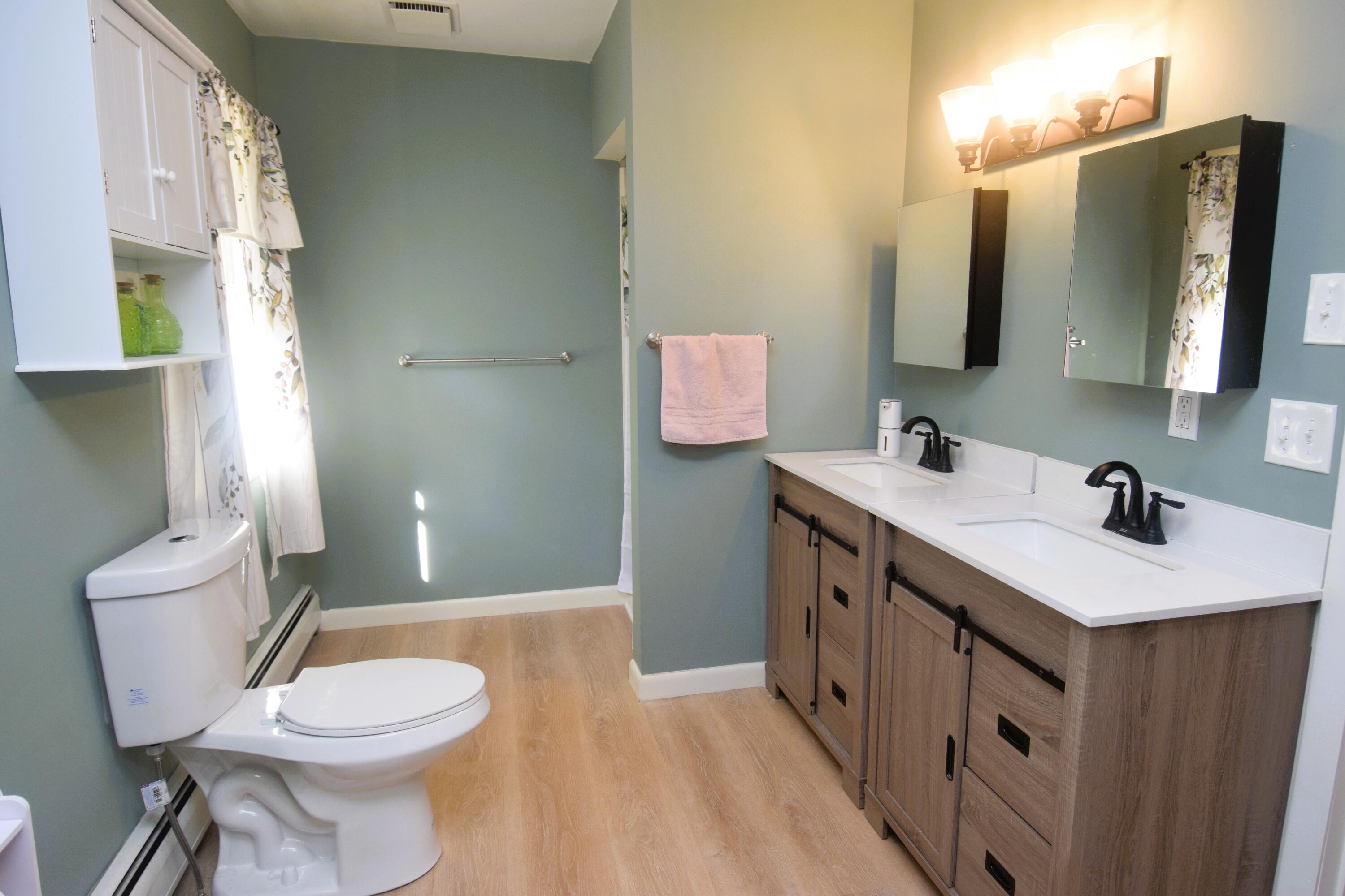 423 East River Road Skowhegan, ME 04976 - Photo 14 of 49 Primary Bedroom Bath