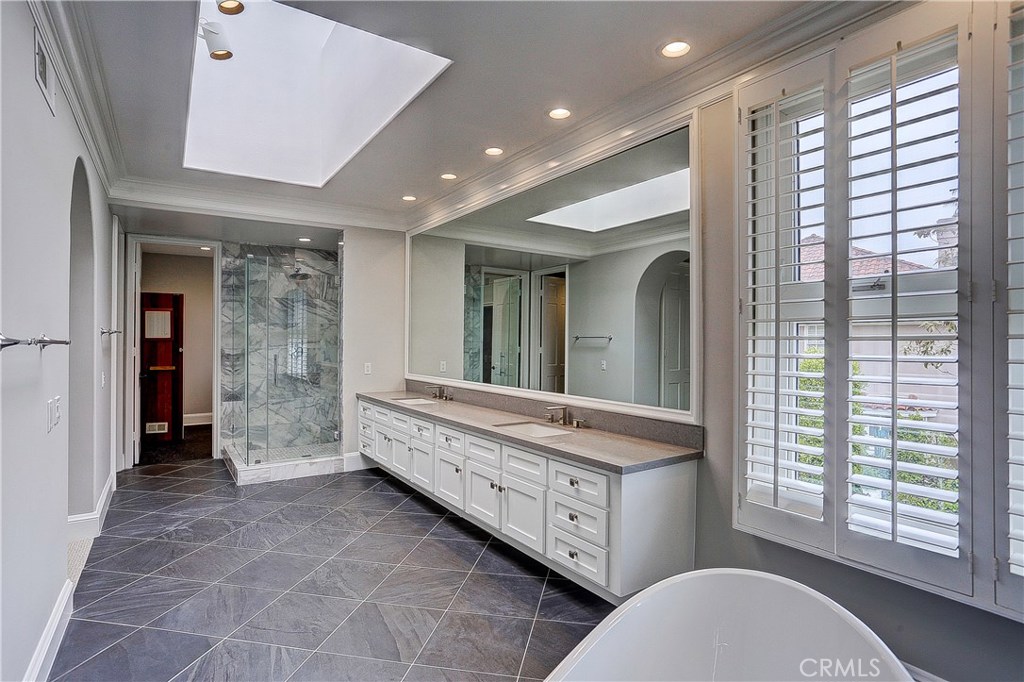 14 Rockingham Drive Newport Beach, CA 92660 - Photo 10 of 10