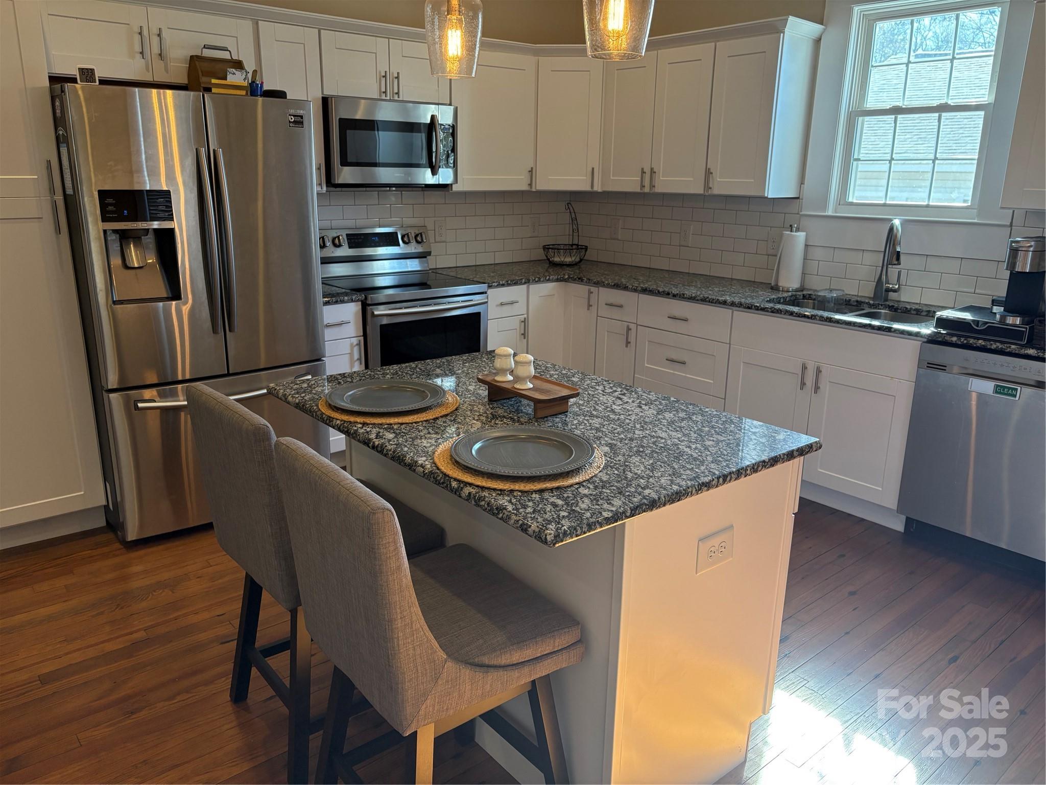 401 York Avenue Kannapolis, NC 28083 - Photo 2 of 17