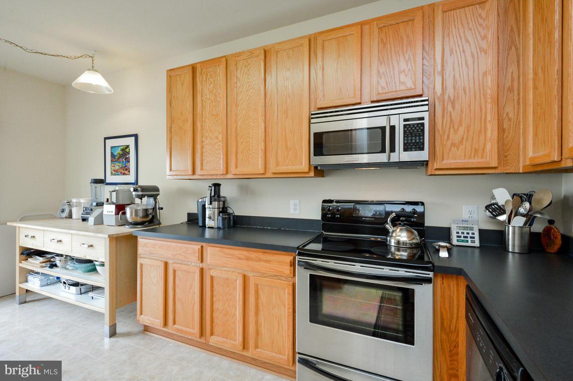 628 Luthardt Road Baltimore, MD 21220 - Photo 16 of 30 Kitchen