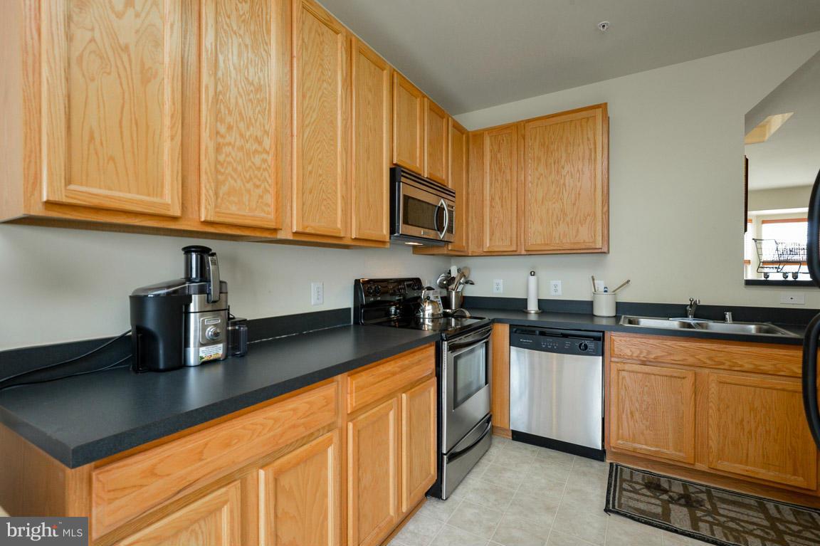 628 Luthardt Road Baltimore, MD 21220 - Photo 17 of 30 Kitchen