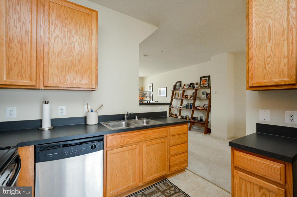 628 Luthardt Road Baltimore, MD 21220 - Photo 19 of 30 Kitchen