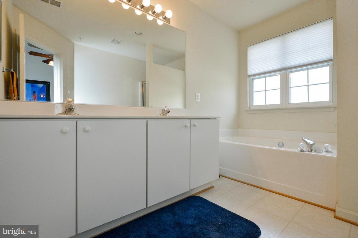 628 Luthardt Road Baltimore, MD 21220 - Photo 26 of 30 Bath (Master)