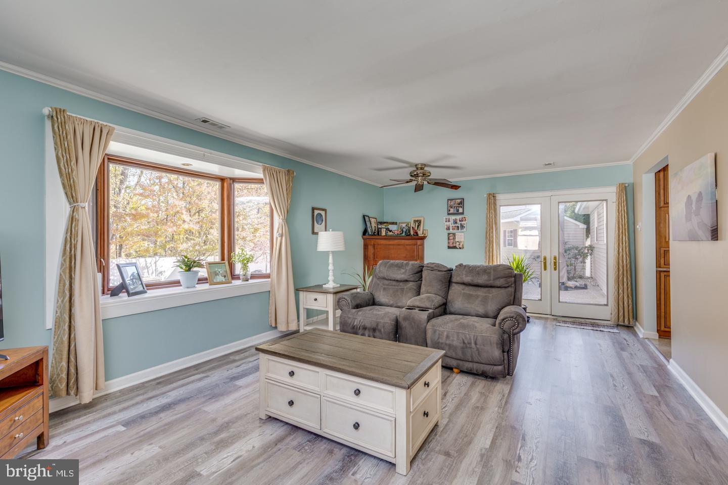 29 Sherri Way Pine Hill, NJ 08021 - Photo 8 of 28 a living room with furniture and a large window