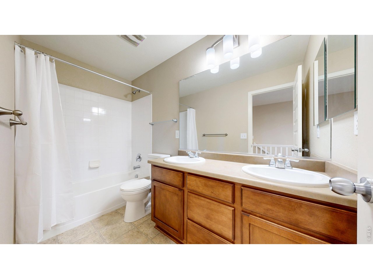 5543 Calgary Street Timnath, CO 80547 - Photo 26 of 39 Guest Bathroom (Upper Floor)
