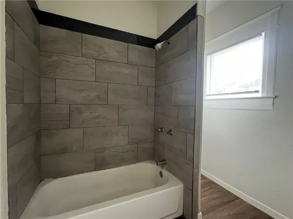 $1,200 | 1004 Illinois Street, Robstown, TX 78380