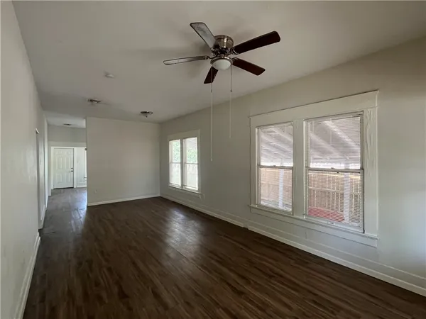 $1,200 | 1004 Illinois Street, Robstown, TX 78380