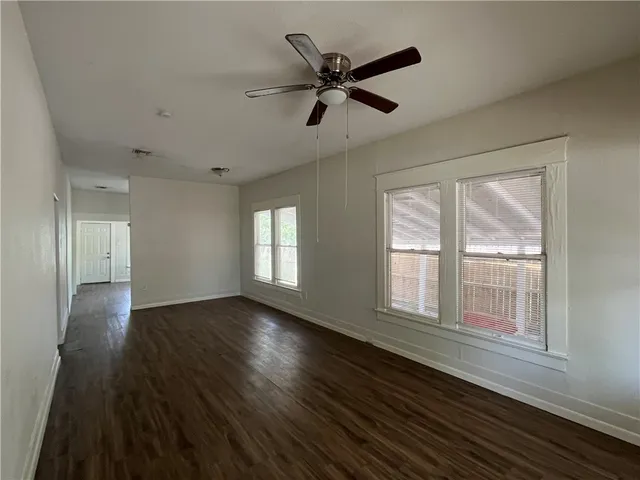 $1,200 | 1004 Illinois Street, Robstown, TX 78380