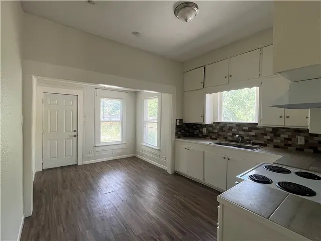 $1,200 | 1004 Illinois Street, Robstown, TX 78380