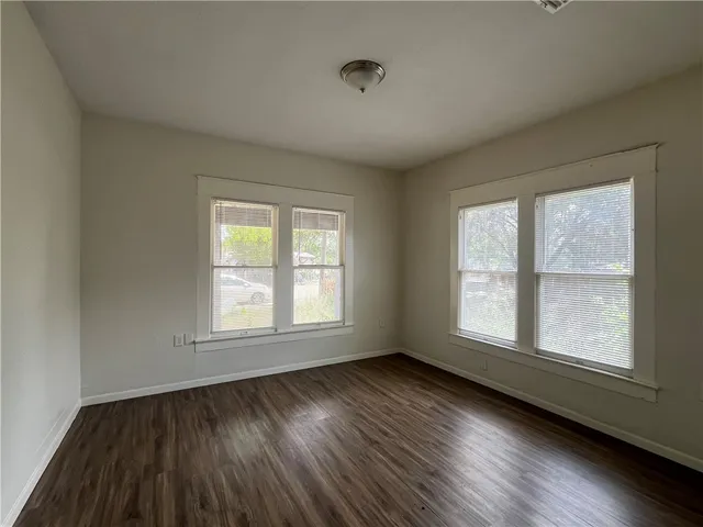 $1,200 | 1004 Illinois Street, Robstown, TX 78380