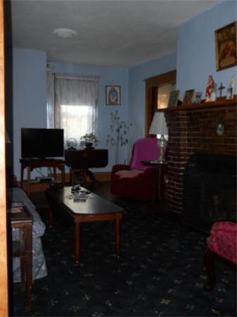 182 Phoenix Terrace Springfield, MA 01104 - Photo 6 of 20