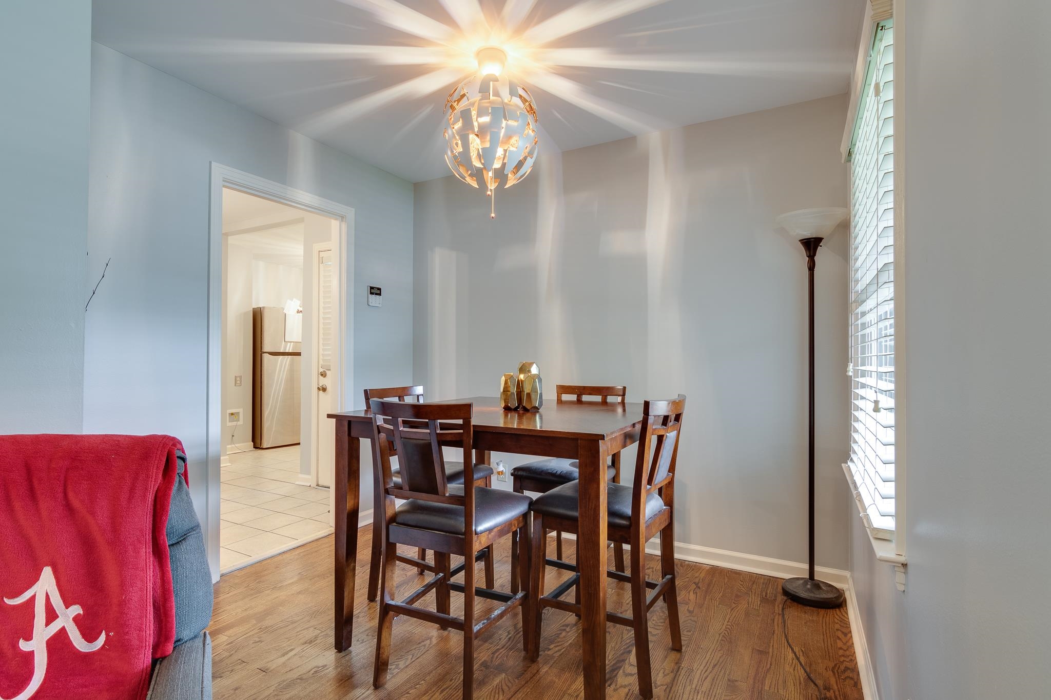1640 Welsh Road Memphis, TN 38117 - Photo 4 of 15 a view of a dining room with furniture and chandelier