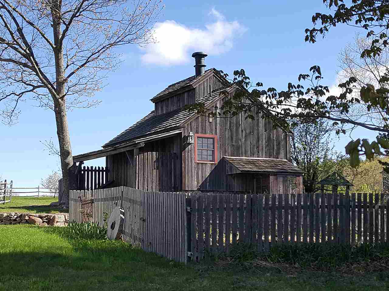 133 Richardson Road Lyndeborough, NH 03082 - Photo 16 of 39 Gallery Image 16