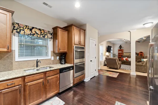 $415,900 | 2953 McManus Circle, Clarksville, TN 37042