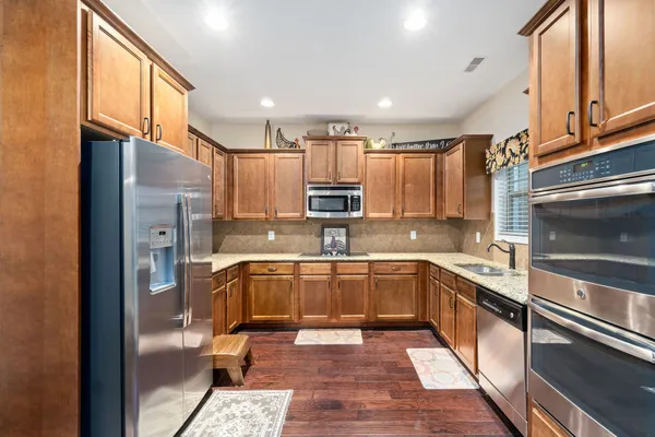 $415,900 | 2953 McManus Circle, Clarksville, TN 37042