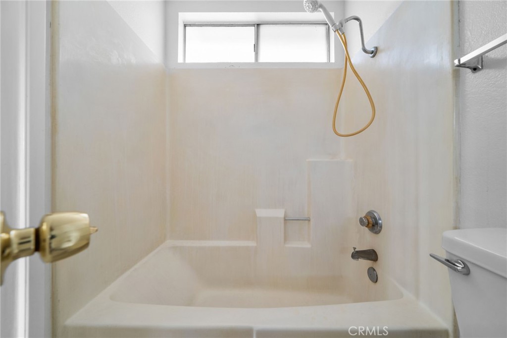 5423 Dunlop Drive Riverside, CA 92505 - Photo 21 of 28 a bathroom that has a shower