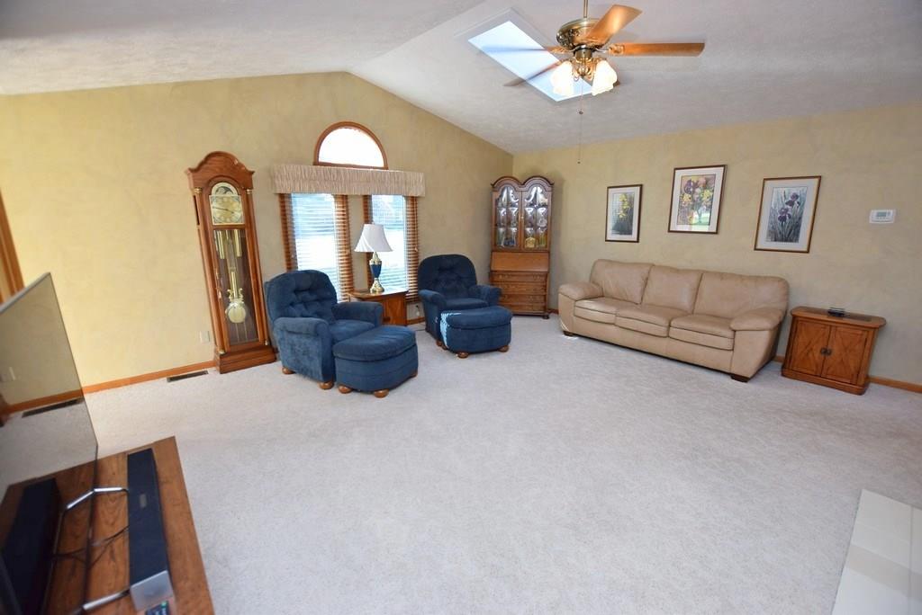 6222 Red Fox Road Pendleton, IN 46064 - Photo 5 of 28