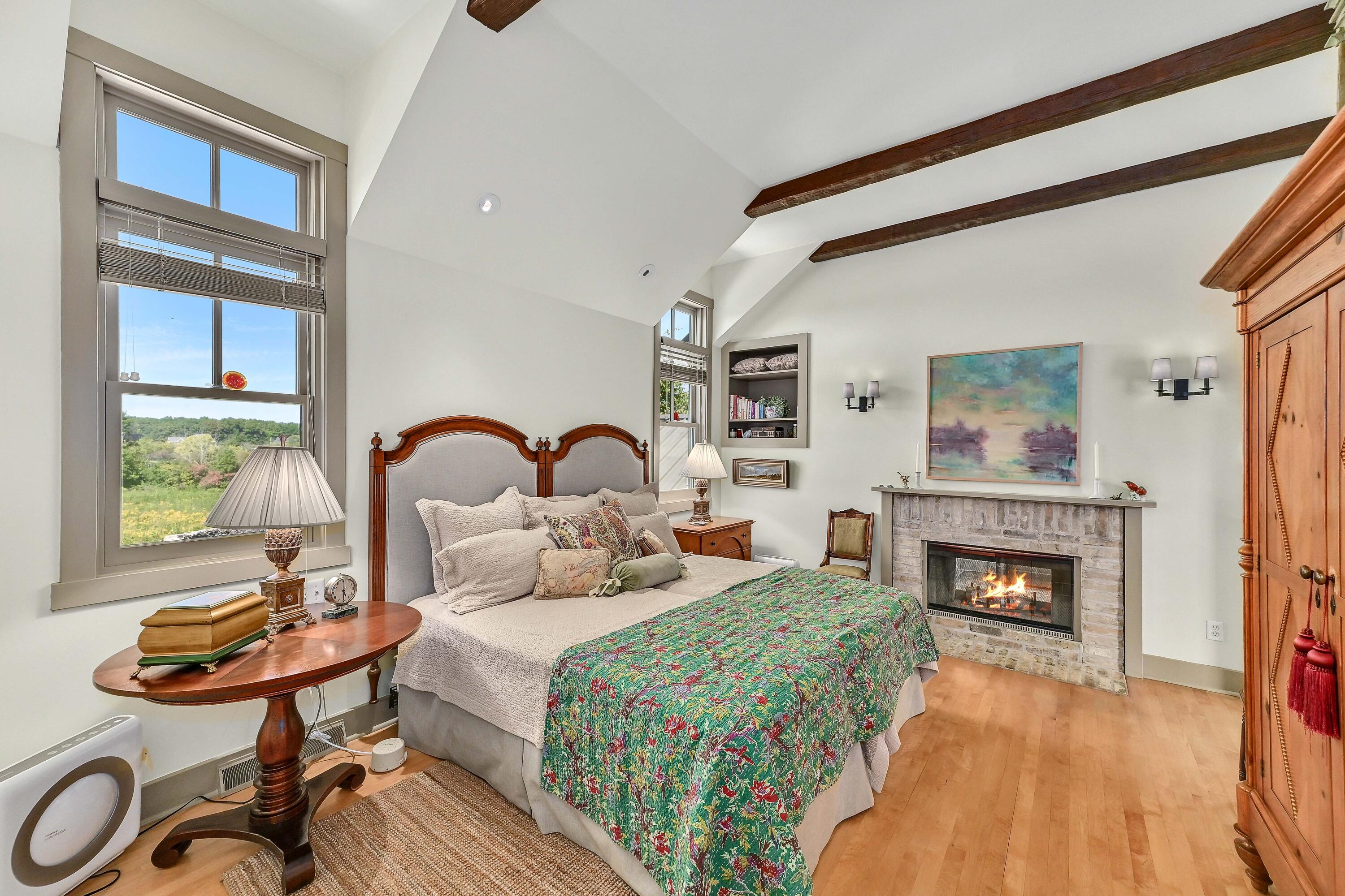 3200 West Bonniwell Road Mequon, WI 53097 - Photo 28 of 77 Second floor primary