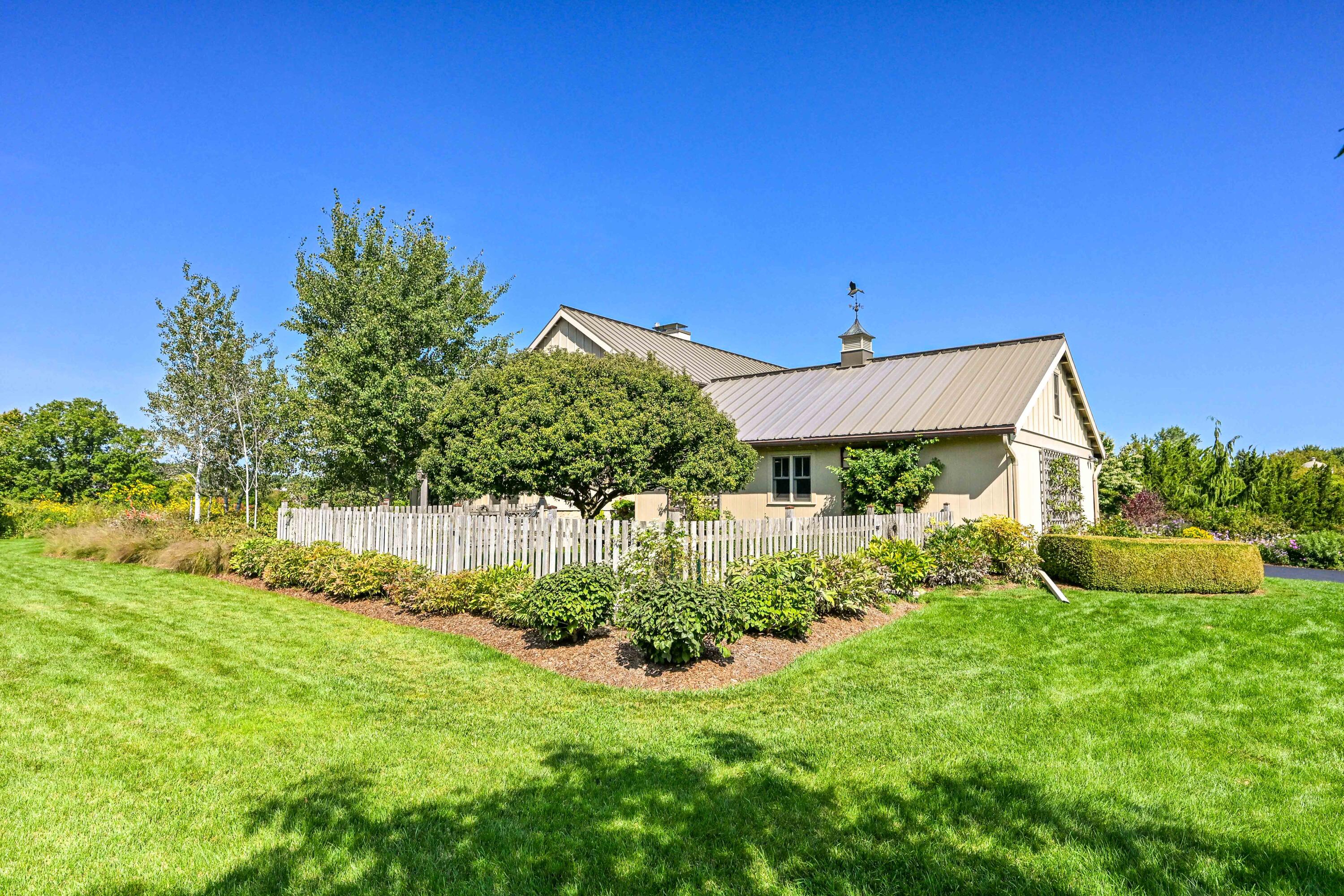 3200 West Bonniwell Road Mequon, WI 53097 - Photo 39 of 77 DZ3200-40