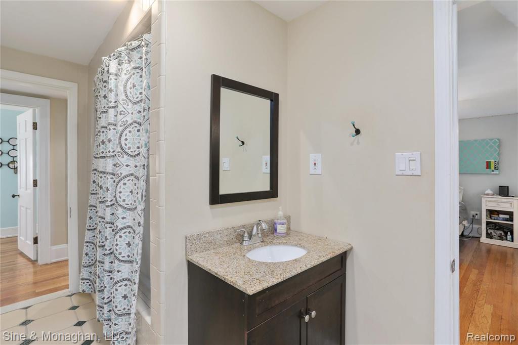 1100 Devonshire Road Grosse Pointe Park, MI 48230 - Photo 22 of 35 Gallery Image 22