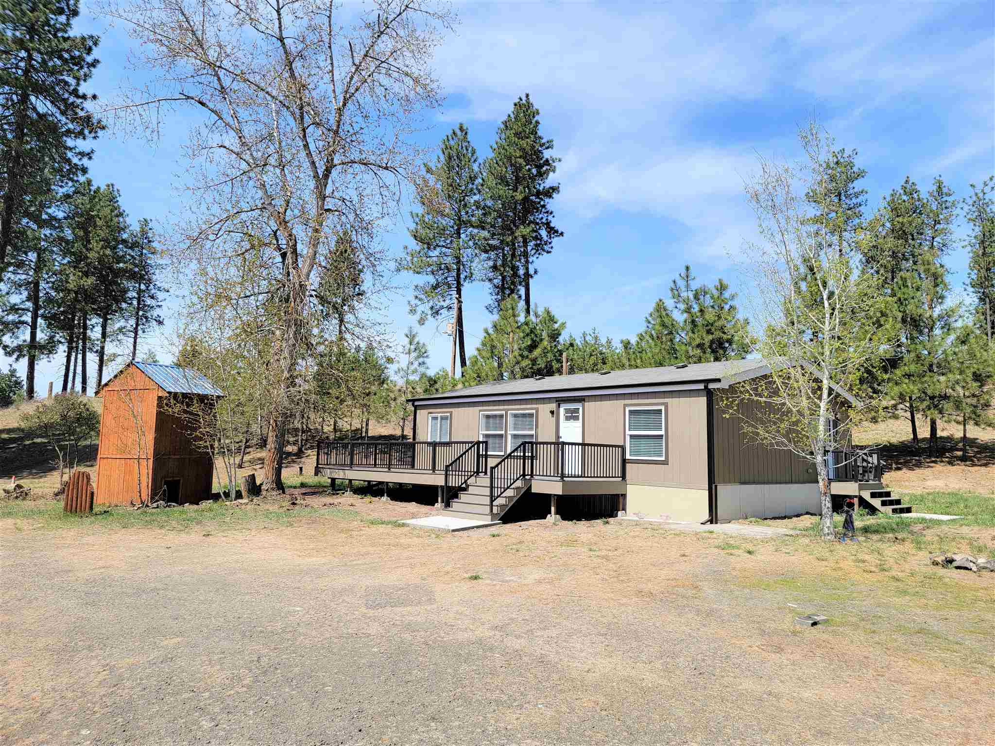 6102 North Rambo Road Spokane, WA 99224 - Photo 2 of 32