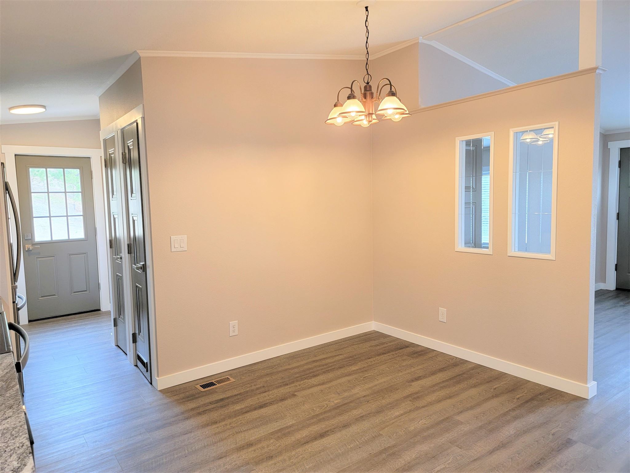 6102 North Rambo Road Spokane, WA 99224 - Photo 13 of 32