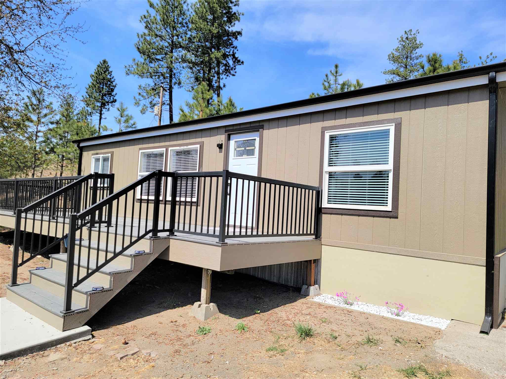 6102 North Rambo Road Spokane, WA 99224 - Photo 3 of 32