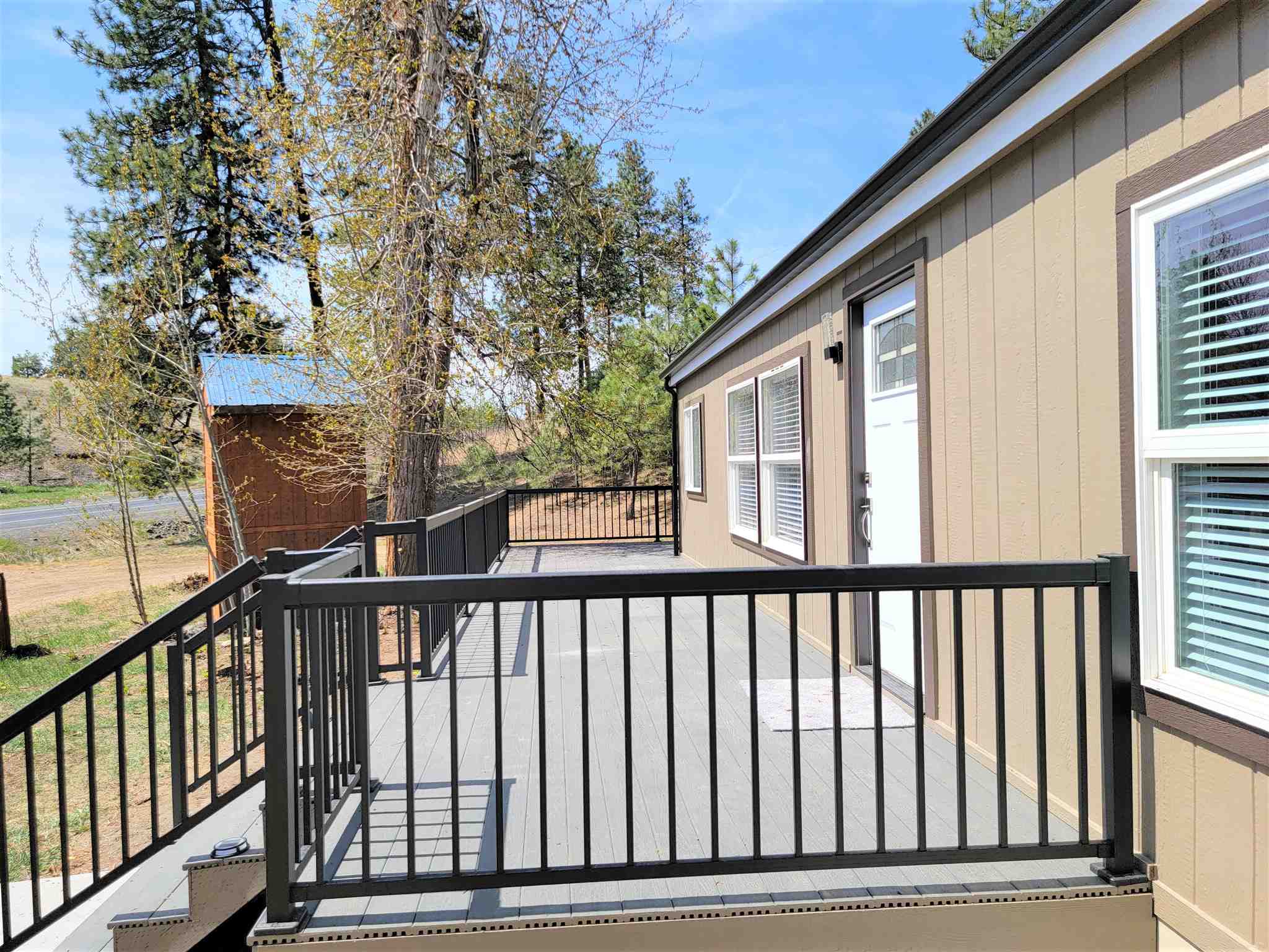 6102 North Rambo Road Spokane, WA 99224 - Photo 4 of 32